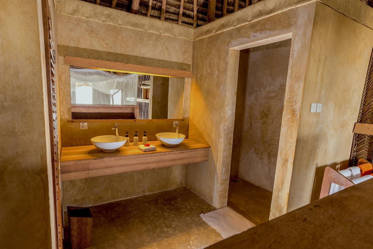 Zanzibar Sunrise At Bandas Hotel 4*