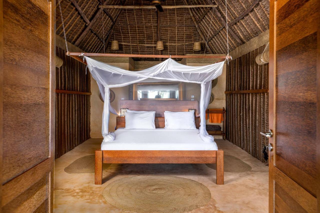 Zanzibar Sunrise At Bandas Hotel