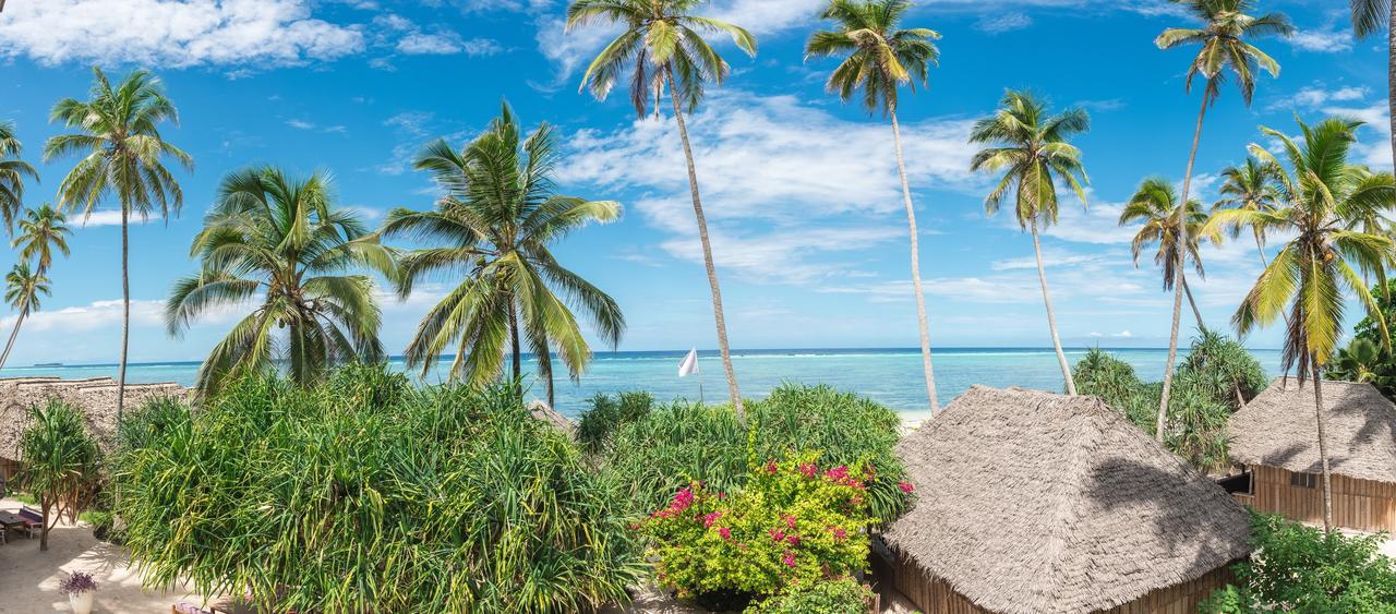 Zanzibar Sunrise At Bandas 4*